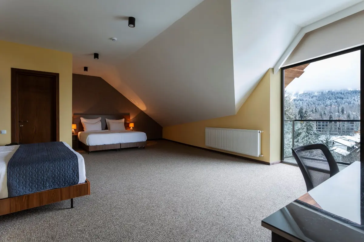 AU Room Resort